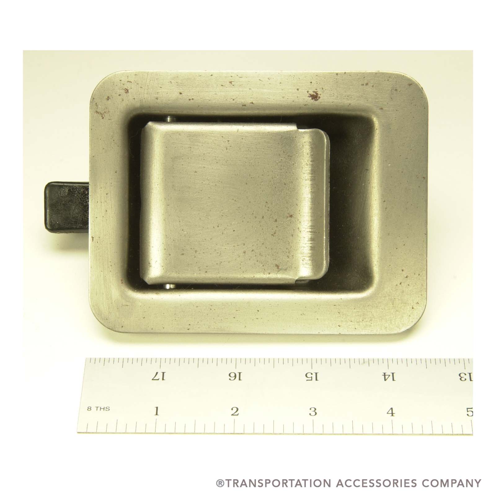 203550000 IH/Amtran Battery Door Latch