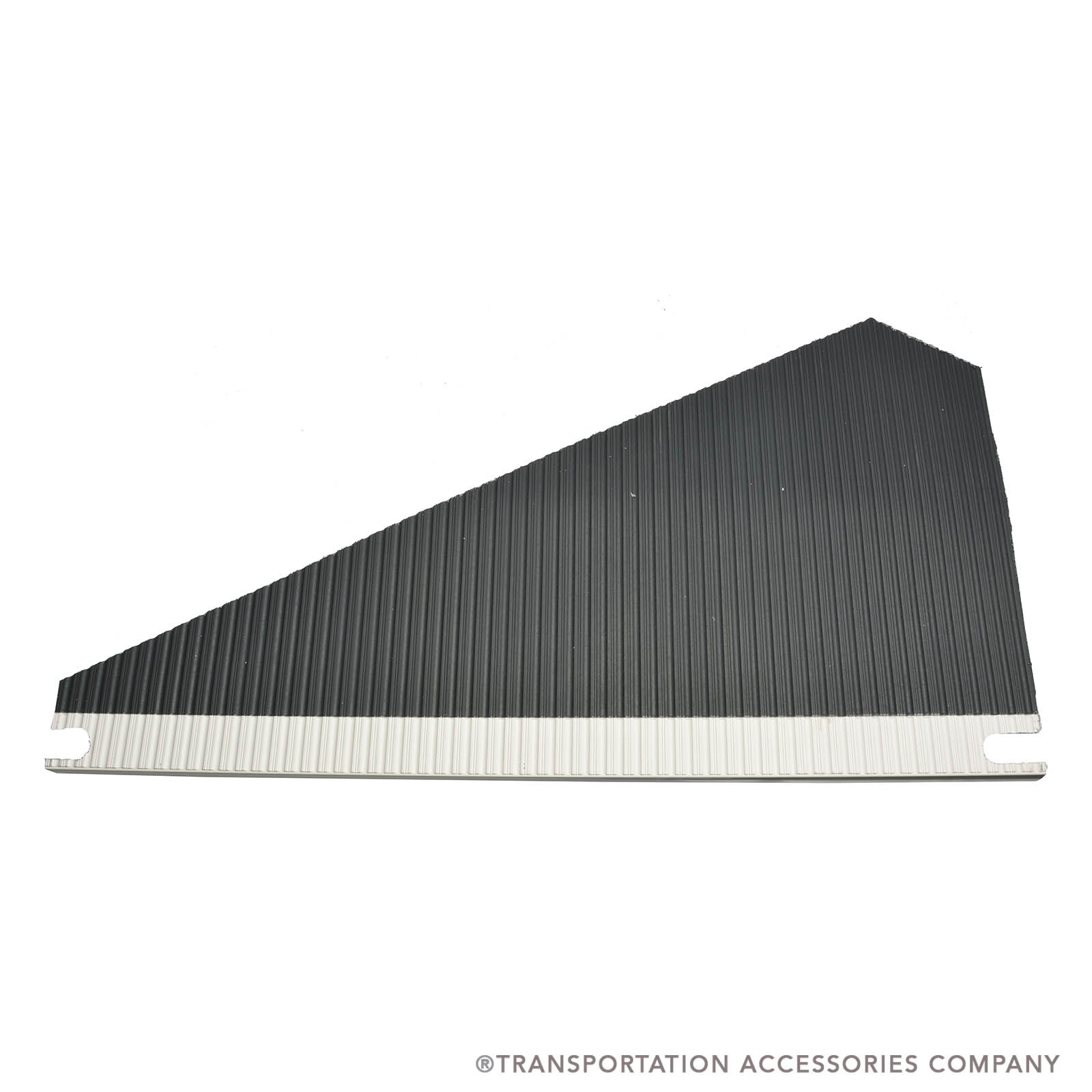 446465101P Bottom Steptread for IC Transit